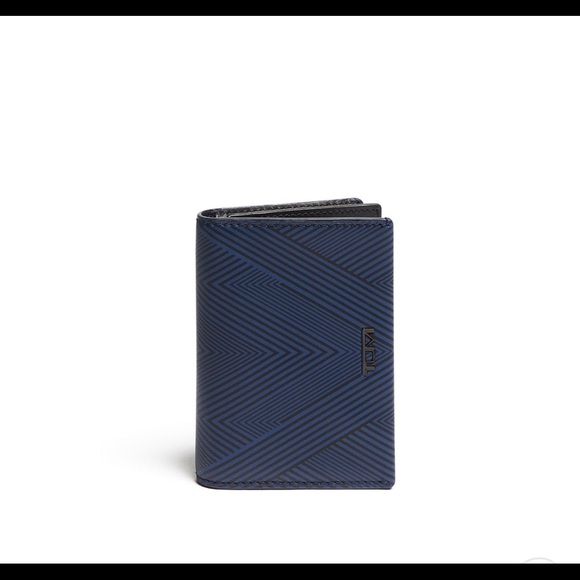*SOLD* TUMI Nassau Gusseted Card Case - Picture 1 of 6